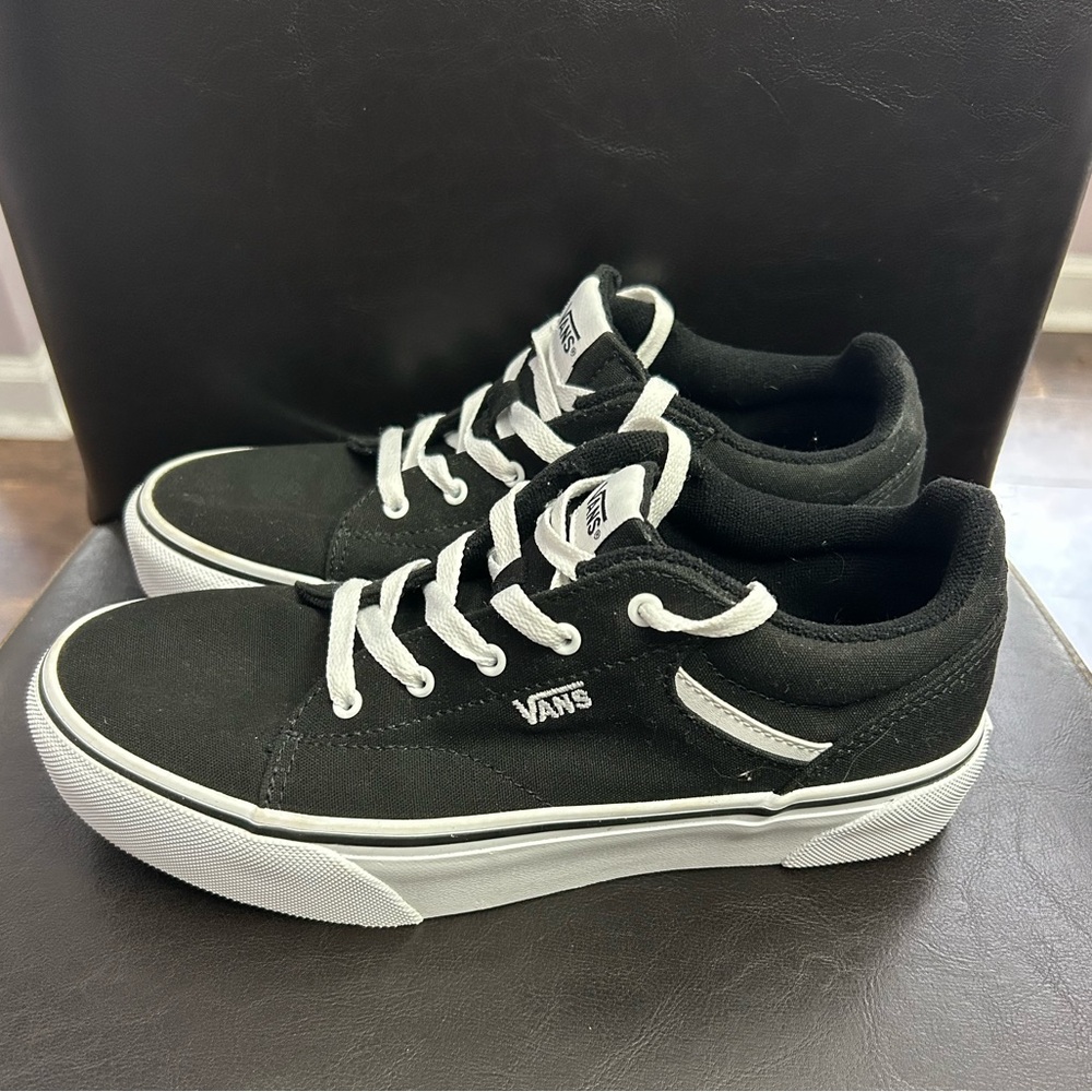 Vans Classic Black Canvas Shoes with White Trim Woman's size 7.5